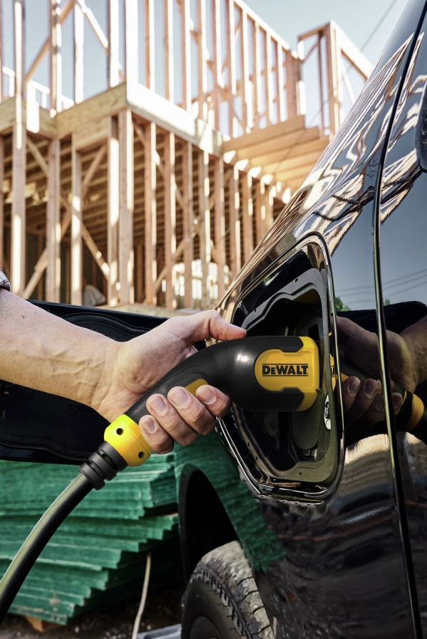 Ladegerät für Elektrofahrzeuge 10A Schutzkontakt/Typ 2 7,5m DeWalt